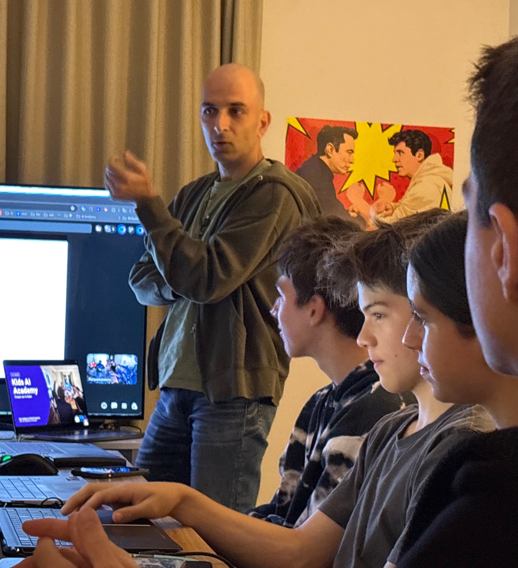 Παιδιά στην AI Academy κατά τη διάρκεια ενός session